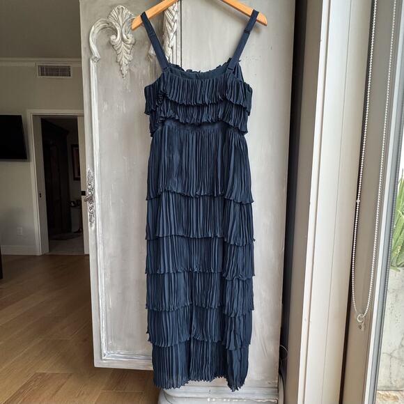 Cinq À Sept Elaine Dress Sz 6 NWT Sleeveless Navy Blue Tiered Pleated Midi Dress - Picture 3 of 16